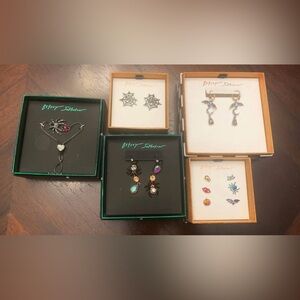 listing-status-banner